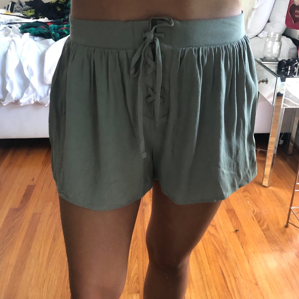 NWT forever 21 olive green shorts